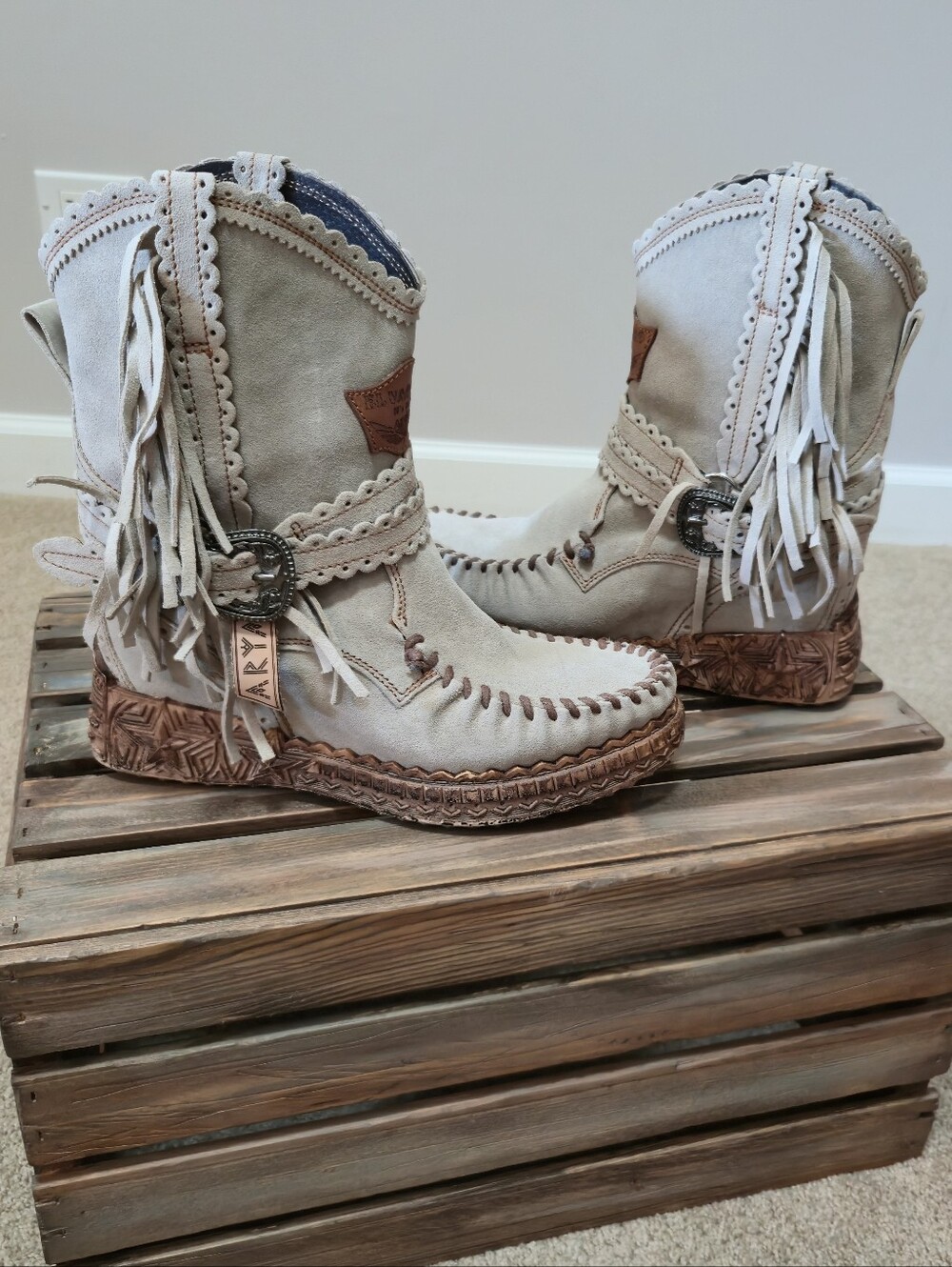 EL VAQUERO ITALY | ARYA Silverstone Moccasin Cowgirl Boots 40 eu | 9.5 US NEW